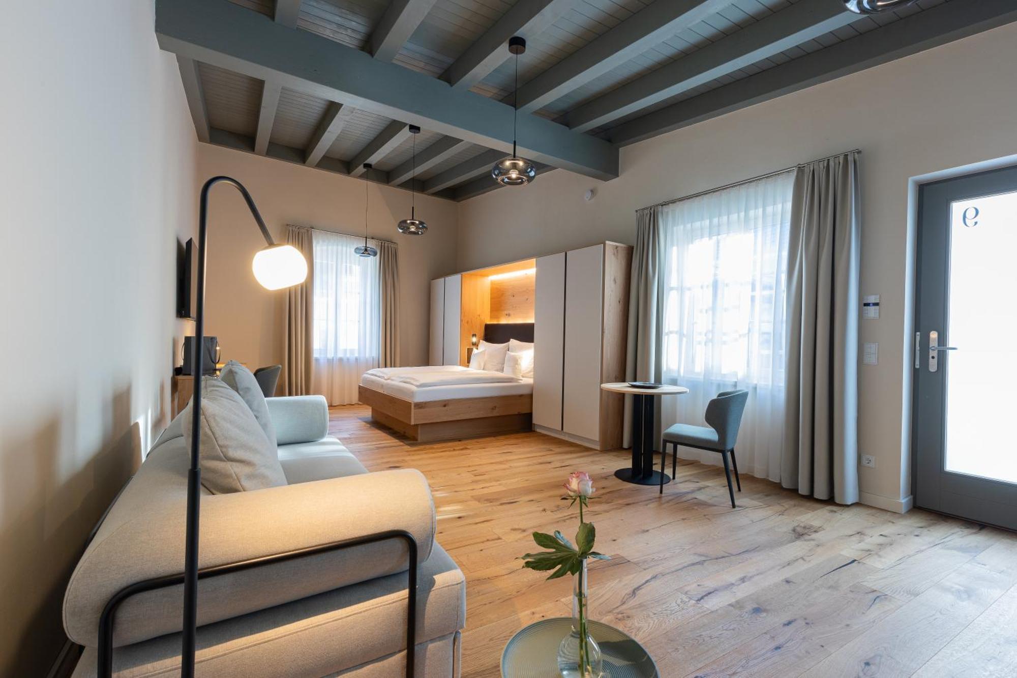 Boutique Hotel Gruener Zweig Schlettau Экстерьер фото