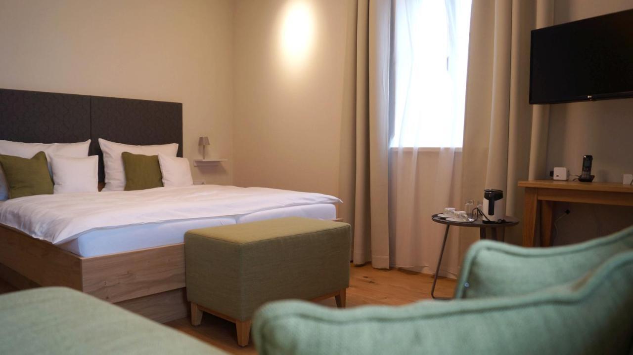 Boutique Hotel Gruener Zweig Schlettau Экстерьер фото
